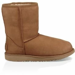 Discount ⭐ Ugg Childs Classic Boot for Kids' 🥾 Boots Colour Chestnut 🥰