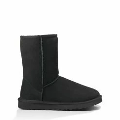 New 🥰 Ugg Classic Short 🥾 Boots for Men's 🥾 Boots Colour Black 🎉