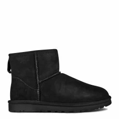 Cheap โญ Ugg Classic Mini ๐ฅพ Boots for Men's ๐ฅพ Boots Colour Black ๐