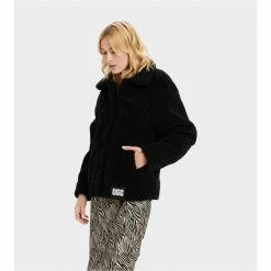 Best reviews of 🔥 Ugg Frankie Sherpa Jacket for 🧥 Coats & Jackets Colour Black ⌛